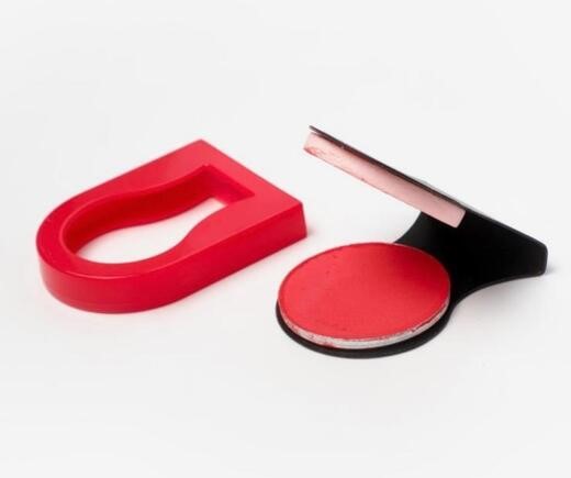 Kırmızı Saç Tebeşiri